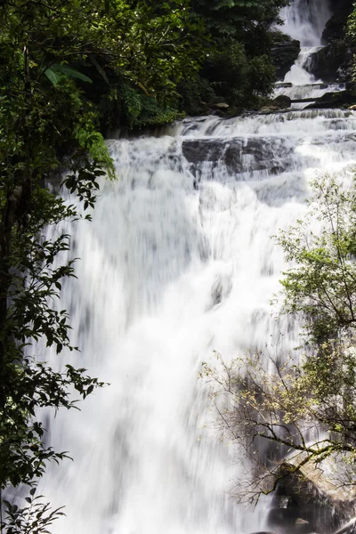 Sirithan wodospad, Doi Inthanon – park narodowy, Chiang Mai — Zdjęcie stockowe