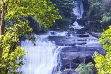 Sirithan şelale Doi Inthanon, Chiang Mai, Tayland
