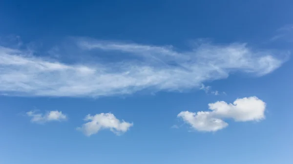 Cielo di bellezza con nuvola — Foto Stock