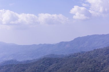 dağ gökyüzü doi Inthanon, Chiangmai Tayland ile