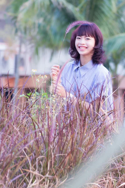 Hermoso retrato chica tailandesa — Foto de Stock