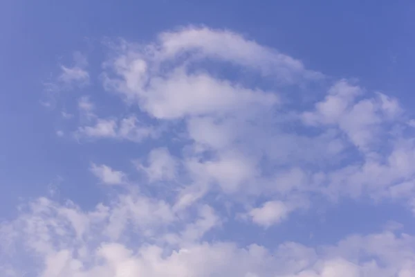 Felhők, kék ég, a textúra és a háttér — Stock Fotó