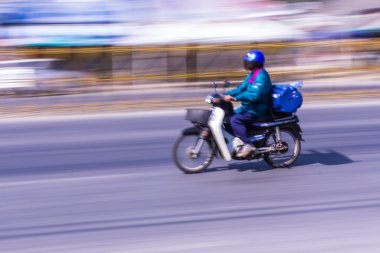 Tayland'da kaydırma motosiklet