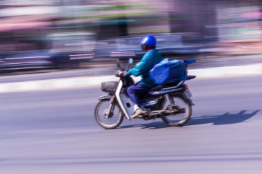 Tayland'da kaydırma motosiklet