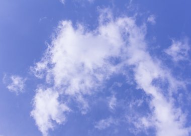 Güzellik mavi gökyüzü bulutlu