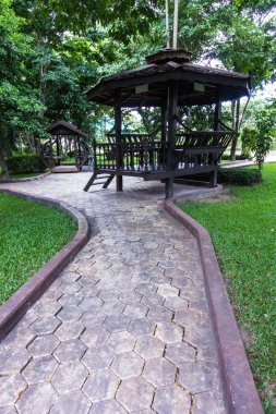 Tay ahşap köşk Park