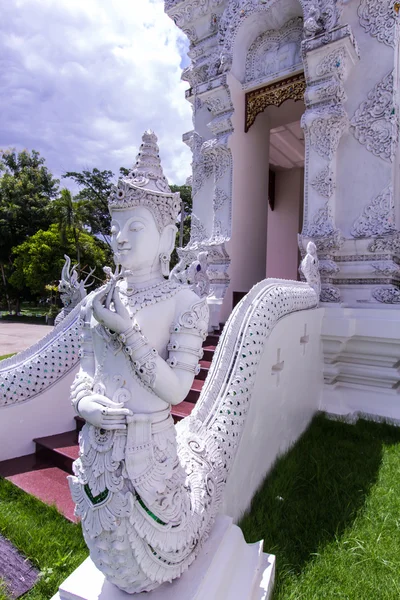 タイの白い角像 — ストック写真