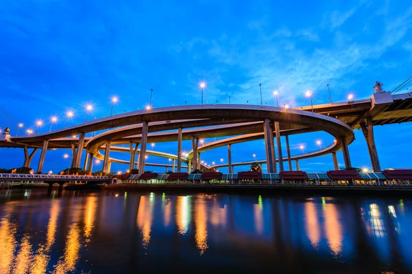 Ponte de estrada anel industrial — Fotografia de Stock