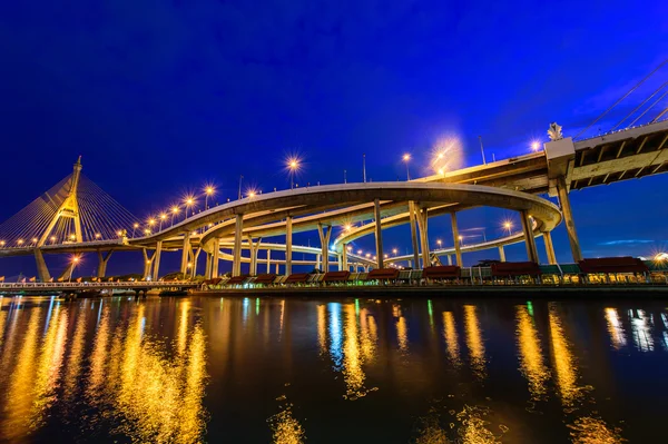 Puente industrial de circunvalación — Foto de Stock