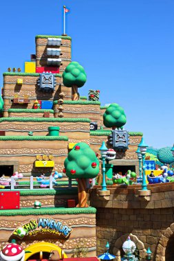OSAKA, JAPONYA - 10 Nisan 2021: Nintendo World. Nintendo World 'ün girişindeki sahne, Japonya Universal Stüdyoları' nın temalı bir alanıdır..