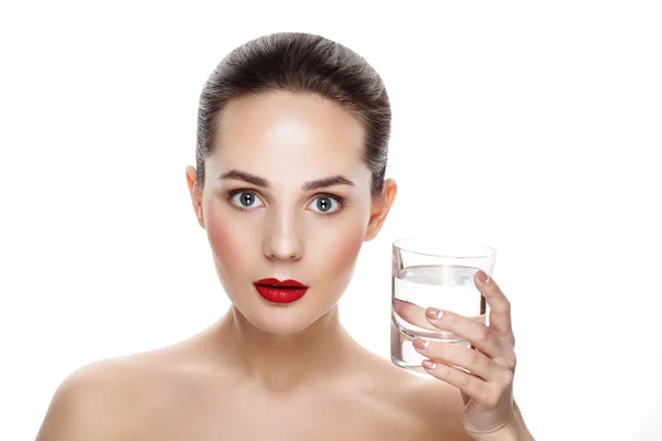 Beauty portrait of pretty girl with natural makeup and Glass of — Stockfoto