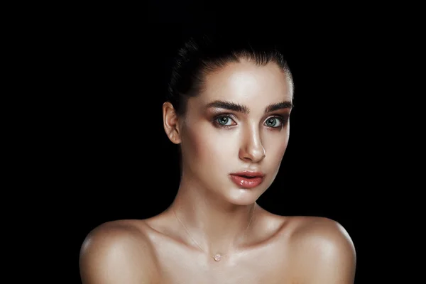 Beauty Portrait of Pretty Woman with Strobing Makeup. Wet Body E — 스톡 사진