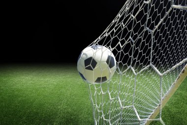 Kalede futbol topu