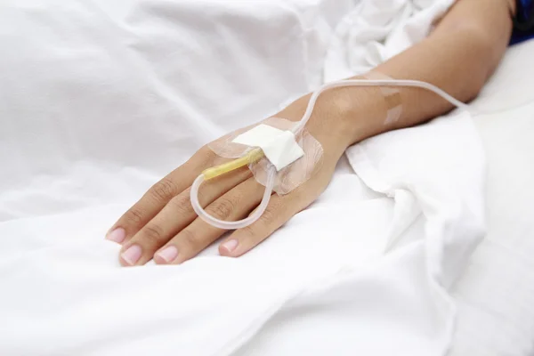 Kochsalzlösung intravenös (iv)) — Stockfoto