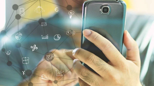 Persoon Met Smartphone Handen Sociale Media Concept Rechtenvrije Stockfoto's