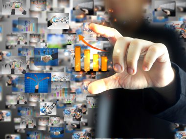 iş grafiği tutan işadamı 