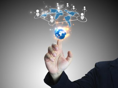 İşadamı dokunmatik dünya düğmesi interface.technology kavramı 