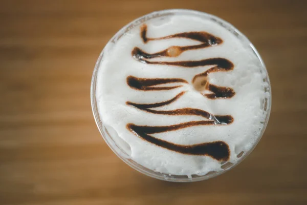 Delicioso Café Moca Helado Decorado Con Hermoso Arte Espuma Leche —  Fotos de Stock