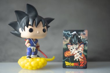 Bangkok, Tayland - 4 Aralık 2020 Rabbit x Dragon Ball Z 'nin yeni koleksiyonu. Tavşan kartı, Bangkok, Tayland 'da toplu hava treni ulaşımı biletidir.