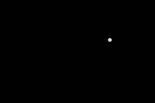 밤하늘에 보름달이 원문을 빈자리 — 스톡 사진