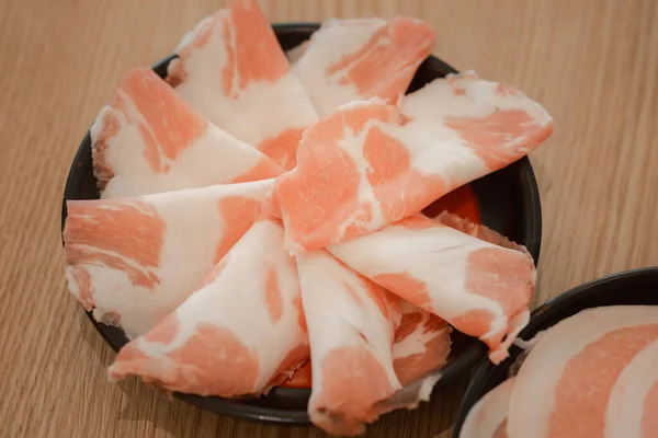 Shabu Shabu Sukiyaki Olarak Bilinen Güveç Için Ince Dilimlenmiş Çiğ — Stok fotoğraf