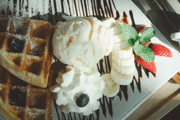 Fresh Waffles Ice Cream Served Banana Strawberry Food Dessert Concept — Stock Photo, Image