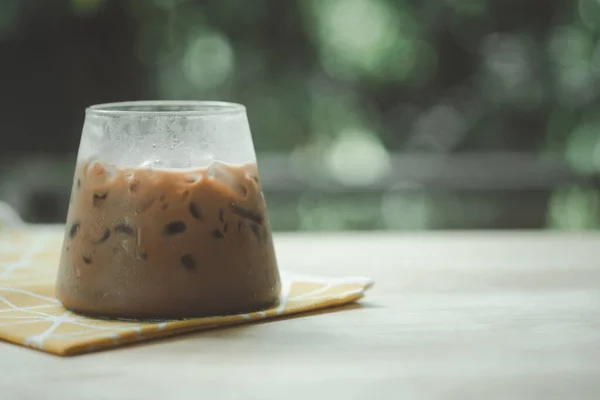 Café Mocha Gelado Refrescante Frio Mesa Madeira — Fotografia de Stock