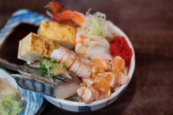 Kaisen Dong Este Orez Acoperit Fructe Mare Pește Crud Japonia — Fotografie, imagine de stoc
