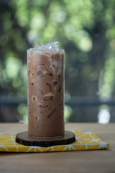 Café Gelado Mocha Alto Cubos Gelo Vidro Bebida Fria Verão — Fotografia de Stock