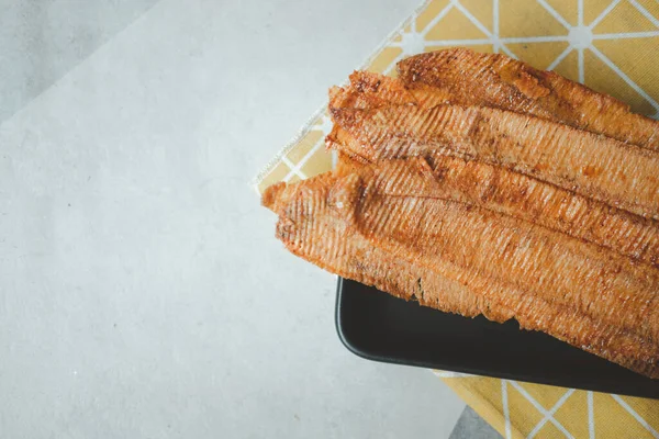 Zerkleinerte Getrocknete Tintenfische Knusprig Mit Würzig Süß Thailändischer Fisch Snack — Stockfoto