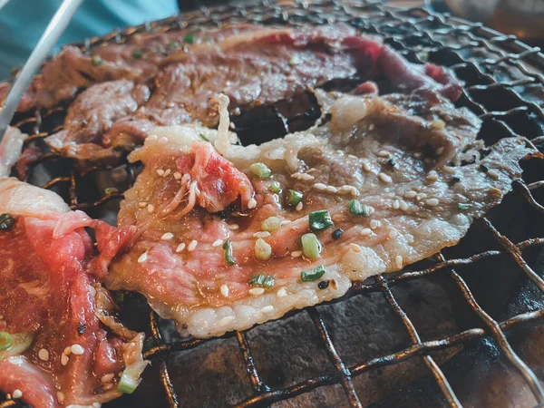Close Delicious Japanese Marinated Meat Grill Charcoal Call Yakiniku Japanese — Stock Photo, Image