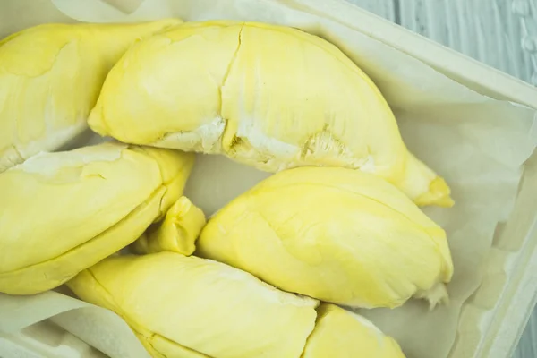 Segar Organik Matang Durian Dalam Wadah Biodegradable Raja Buah Buahan — Stok Foto