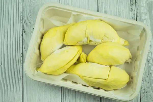 Ripe Durian Durian Lezat Yang Telah Dikupas Dalam Kotak Biodegradable — Stok Foto