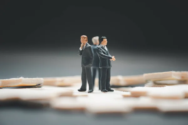 Miniature People Group Businessman Standing Jigsaw Image Use Solve Problems — Stock Photo, Image