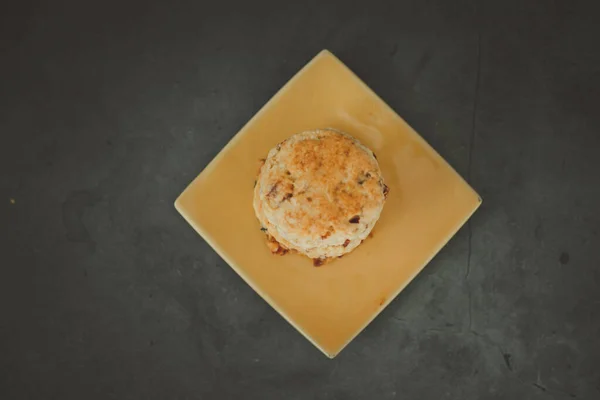 Scones Yellow Plate Black Stone Background — Foto Stock