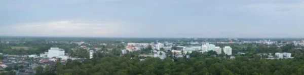 Unscharfe Panoramalandschaft Oder Stadt Für Hintergrund Stadtbild Baum Und Bergblick — Stockfoto