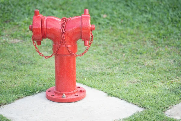 Der Feuerhydrant Rote Farbe Oder Rotes Straßenwasserventil Von Thai Garten — Stockfoto