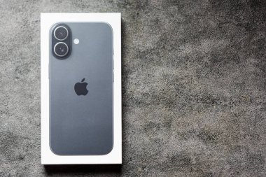 Bangkok, Tayland - 22 Aralık 2025: Yeni iPhone 17. A19 çip ve 48MP Çift Füzyon kamera sistemi
