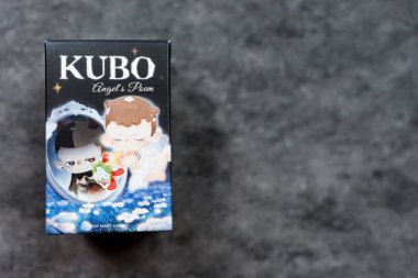 Bangkok, Tayland - 26 Şubat 2026: Pop Mart 'tan bir kutu Kubo Angel' ın Şiir Serisi Figürleri