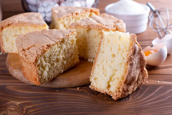 Pan Spagna Tort Italian Burete Focalizare Selectivă — Fotografie, imagine de stoc