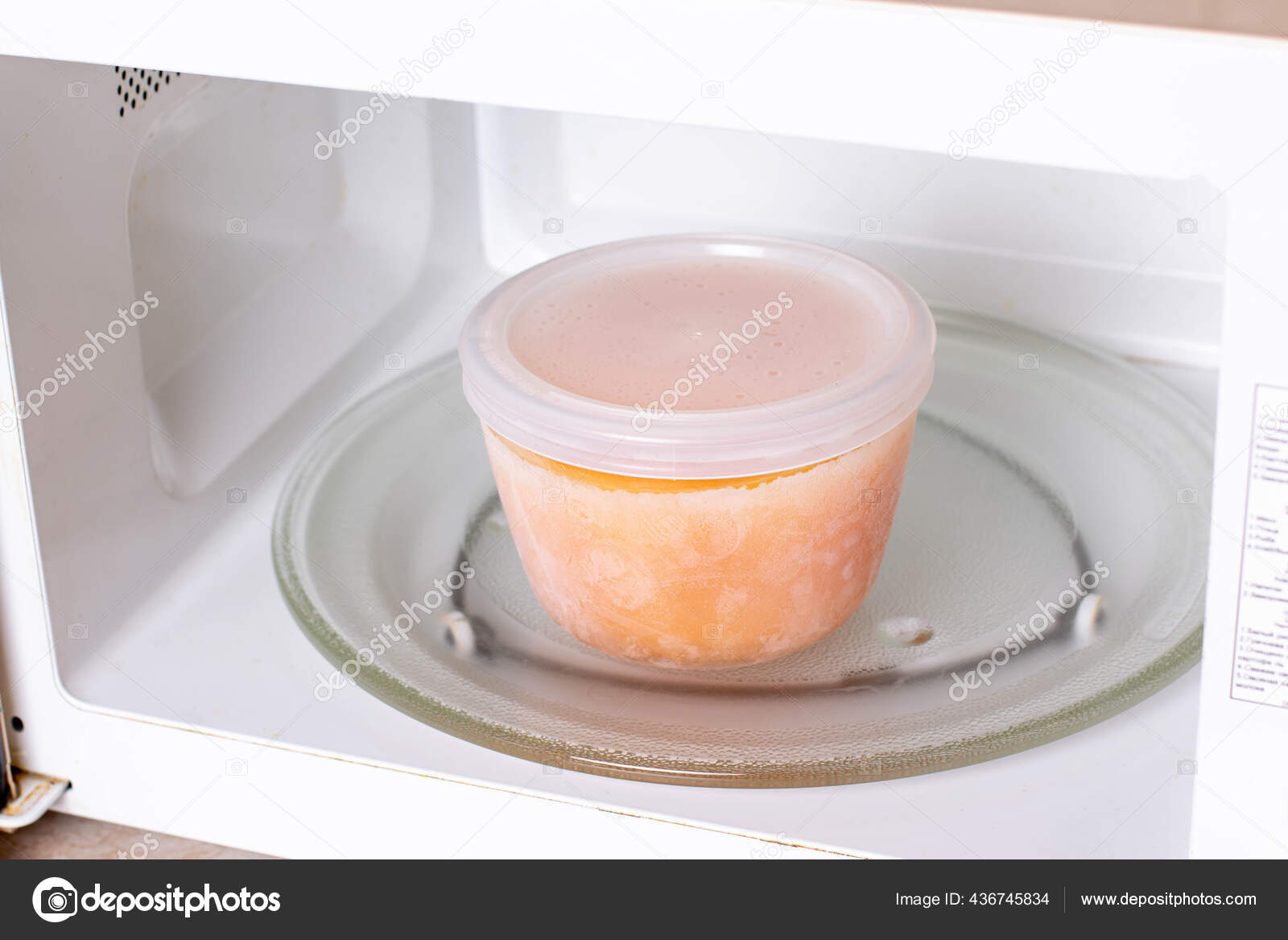 можно ли разогреть суп в микроволновке. суп из микроволновки. можно ли разогреть суп в микроволновке. еда приготовленная в микроволновке. микроволновка посуда.