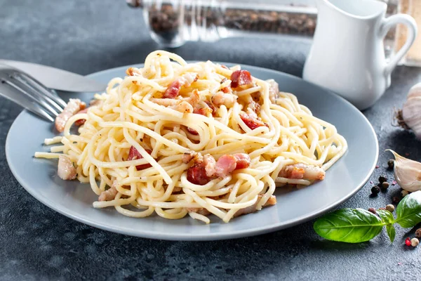 Pasta Carbonara Bacon Parmesan Selective Focus — Stock Photo, Image