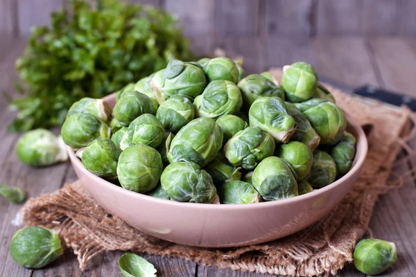 Brussels sprouts in a bowl — Stock Photo, Image