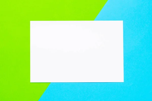 Белый Бланк Сине Зеленом Фоне Реклама Макет Шаблон Макет Стоковое Изображение