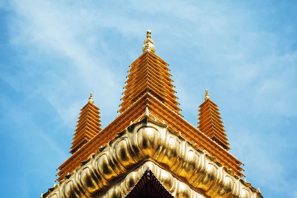 Asiático templo cúpula — Fotografia de Stock