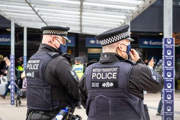 Euston Station Londra Regno Unito Ottobre 2020 Trasporto Britannico Polizia — Foto Stock