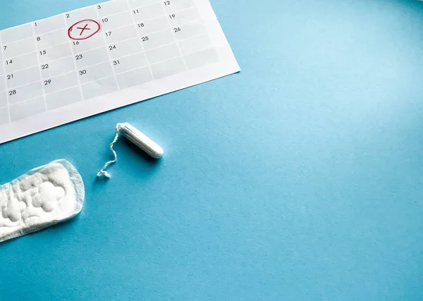 Giorni Critici Protezione Igienica Donna Mestruazioni Assorbenti Cotone Assorbenti Igienici — Foto Stock