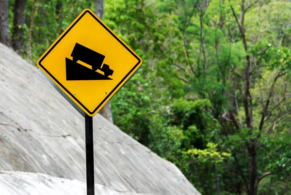 Steep Hill Descent Use Low Gear Traffic Sign on the Road in Mountain of Thailand — Stock Photo, Image