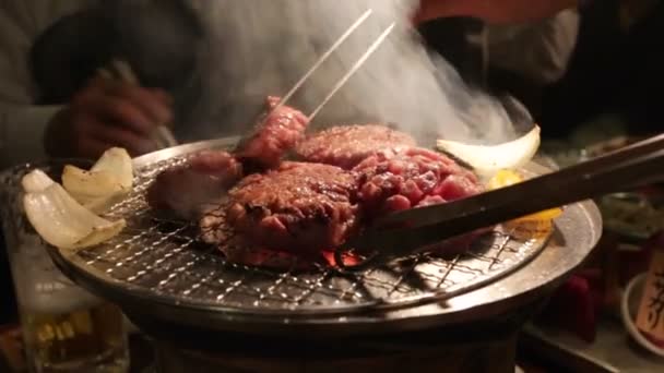 Yakiniku japansk stil av grillat kött — Stockvideo