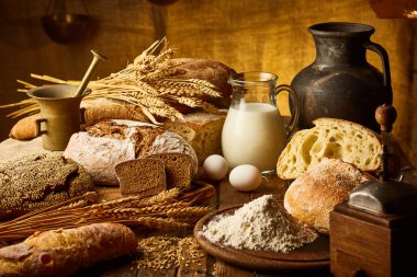 Ekmek, yumurta, süt ve şarap